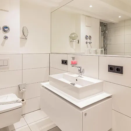 Prora Solitaire Avida Penth *